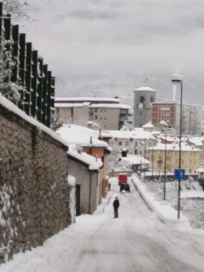Dietro L'Angolo Sondrio Villa Luaran gambar