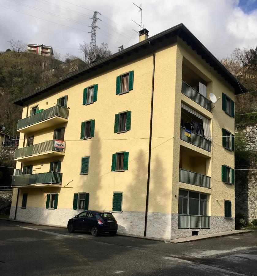 Dietro L'Angolo Sondrio Villa Luaran gambar