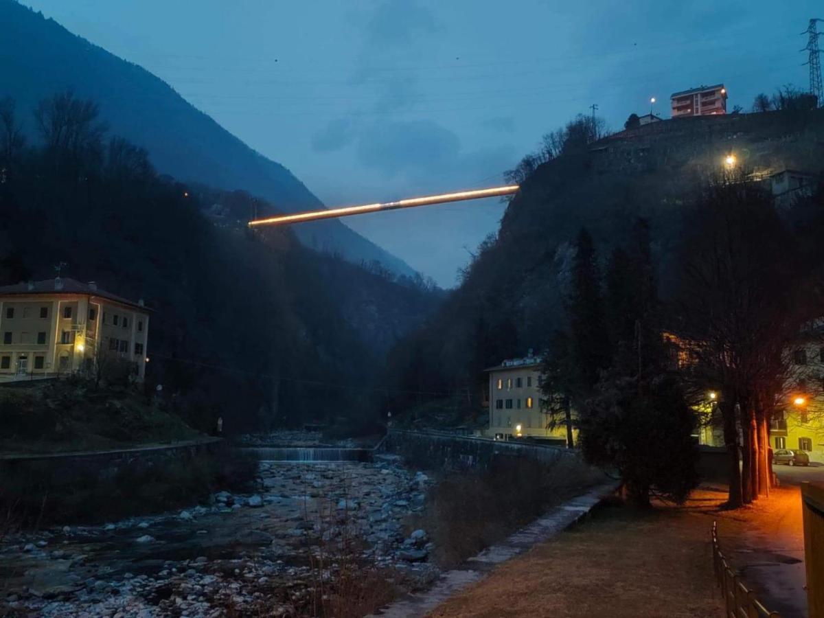 Dietro L'Angolo Sondrio Villa Luaran gambar
