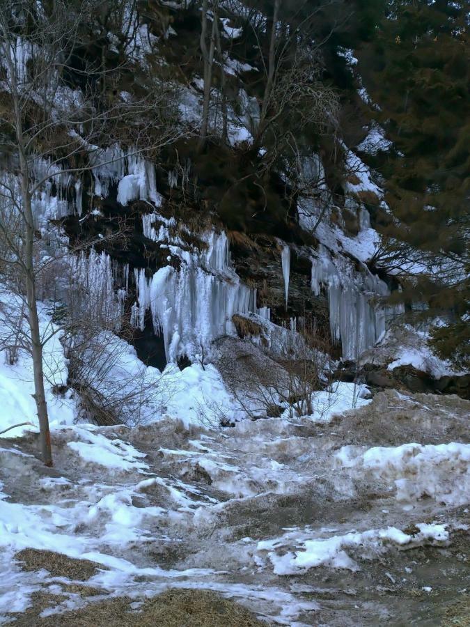 Dietro L'Angolo Sondrio Villa Luaran gambar