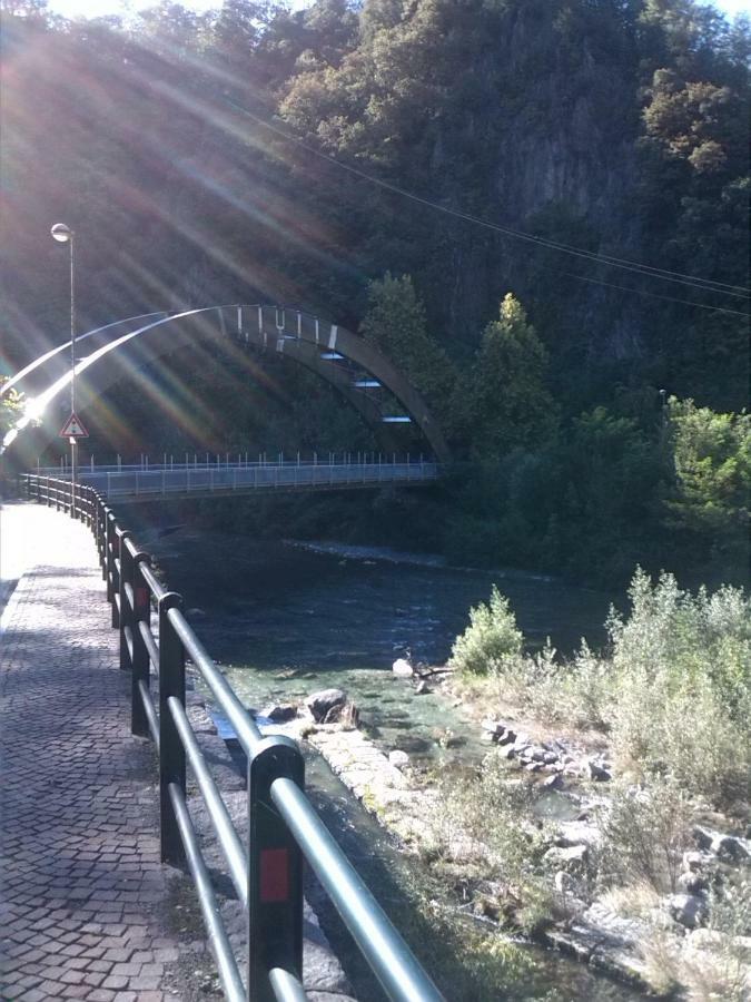 Dietro L'Angolo Sondrio Villa Luaran gambar